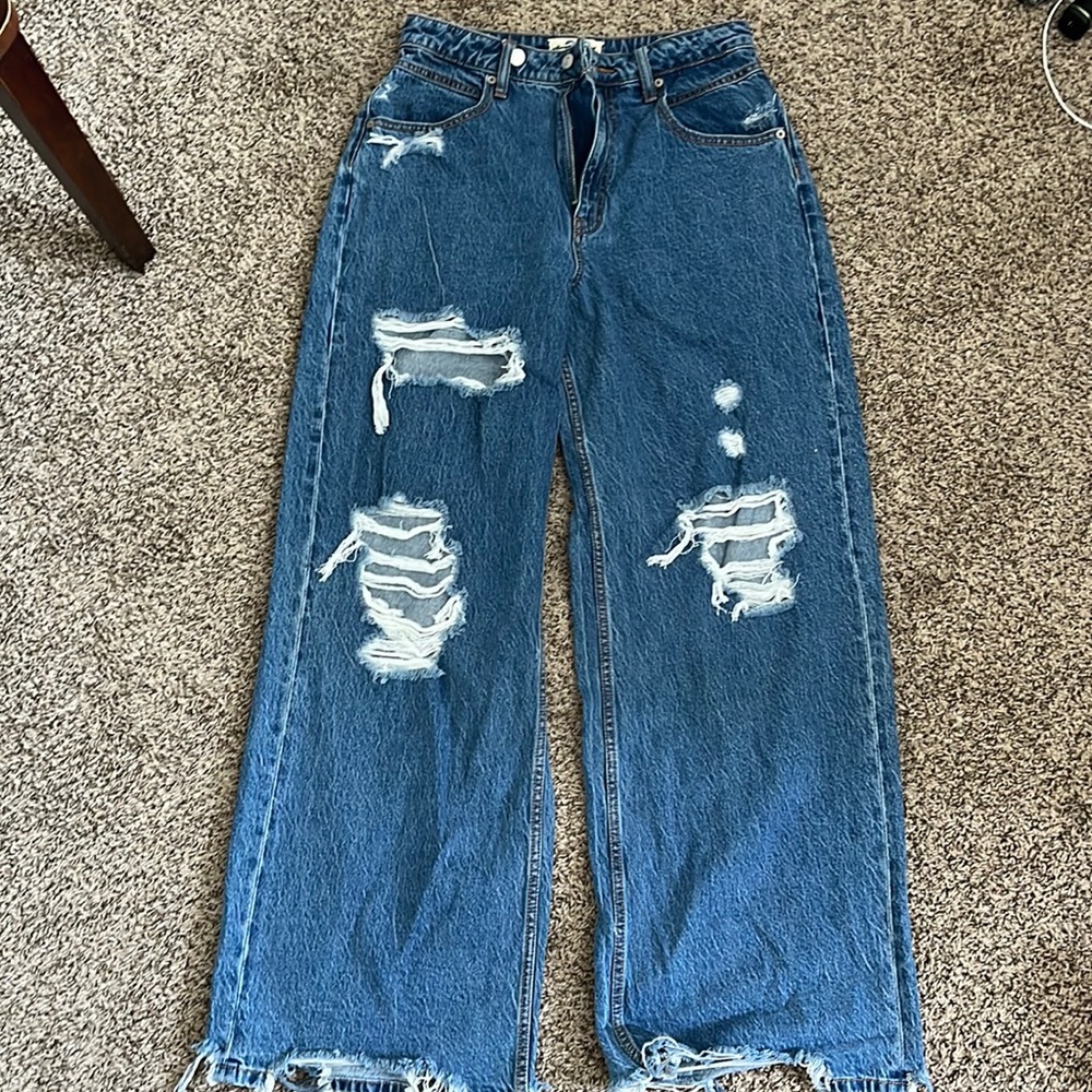 size 28 free people distressed jeans. never been worn smoke free home!